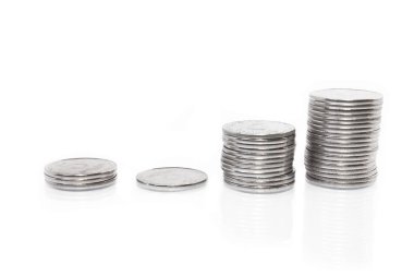 Beyaz arka plan üzerinde Iş para grafiği sikke