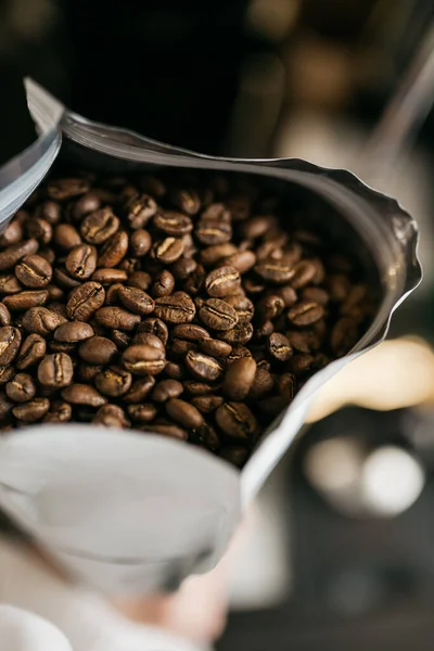 Egy Csésze Kávé Tejeskávé Tejeskávéval Kávégépen Állva Stock Kép
