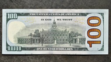 Amerika 'nın yüz dolarlık yakın çekimi. Yukarıdan bak. Makro fotoğraf.