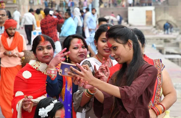 Varanasi India November 2022 Utsikt Över Ett Okänt Indiskt Folk Stockbild