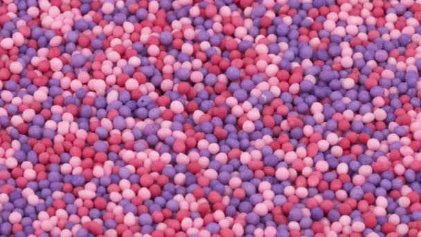 Macro Tiro Pequeno Vermelho Rosa Azul Polvilha Doces Açúcar Girando — Vídeo de Stock