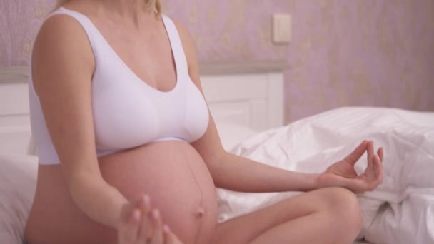 Pretty Pregnant Blonde Looking Side Camera Moves Stops Her Crossed — Video