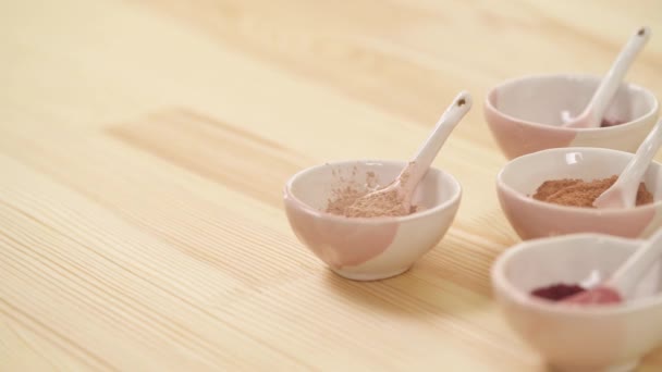 Process Creating Natural Organic Scrub Bowls Powder Different Herbs Wooden — Vídeo de Stock