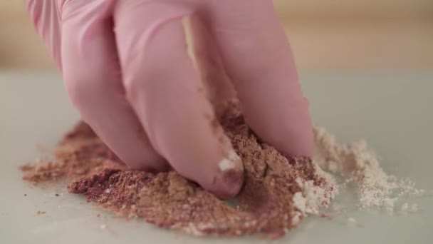Close Girl Mixing Powders Different Herbs Her Hand Process Making — Vídeo de Stock