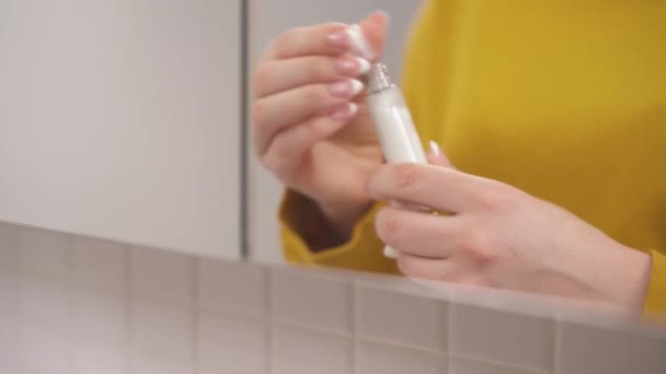 Close Woman Hands Holding Tube Makeup Remover Opening — Video Stock