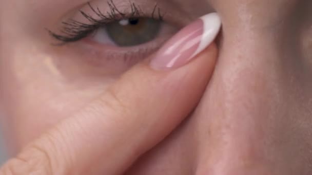 Woman Applying Concealer Cream Skin Eyes Homemade Make Young Woman — Stockvideo