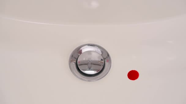 Close Blood Drops Falling White Bathroom Sink Spots Washed Stream — Vídeo de stock