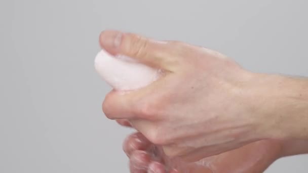 Vista Lateral Homem Caucasiano Mãos Tire Mãos Esfregando Junto Com — Vídeo de Stock