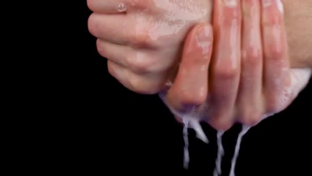 Seitenansicht Eines Kaukasischen Mannes Hände Schaum Vor Dem Mund Spülen — Stockvideo