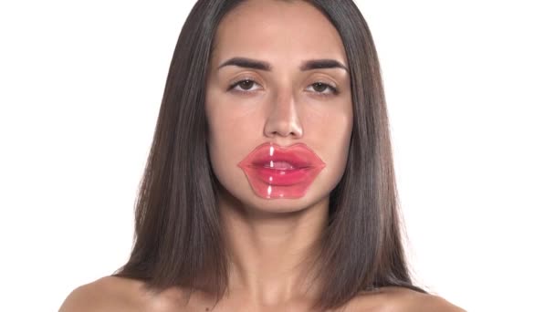 Nahaufnahme Portrait Einer Schönen Frau Mit Aging Collagen Lippenmaske Kosmetikprodukt — Stockvideo