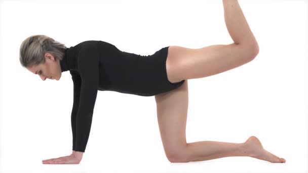 Yoga Spor Konsepti Yoga Yapan Genç Beyaz Bir Kadın Bacak — Stok video