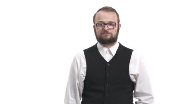 Fermuarını kapatıp anahtarı fırlatıp atan bir adamı yakından çek. Sır tutabilir. İzole edilmiş, beyaz arkaplanda
