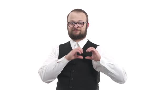 Närbild Ung Judisk Man Som Sätter Händerna Hjärtform Isolerad Vit — Stockvideo