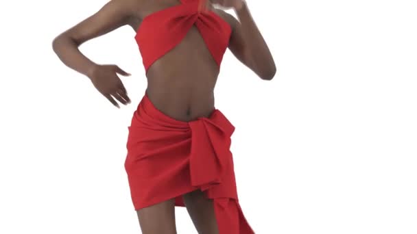 Обрезанный Снимок Женщины Танцующей Стиле Секса Использованием Традиционных Африканских Танцевальных — стоковое видео