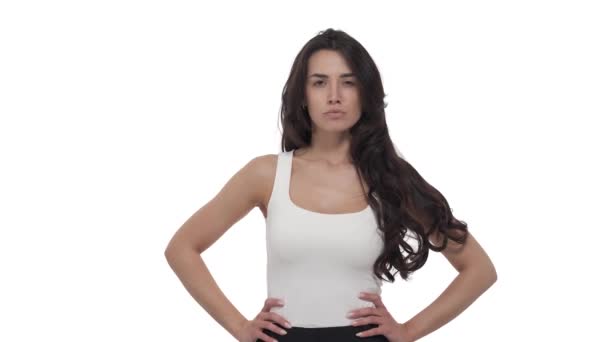 Portret Van Een Jonge Blanke Vrouw Die Met Haar Wijsvinger — Stockvideo
