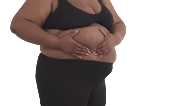Gros Plan Corps Une Femme Obèse Noire Méconnaissable Sous Vêtements — Video