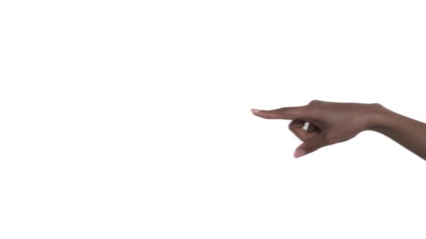 你手签 雌性手用食指指向左侧 在白色背景下孤立无援 — 图库视频影像