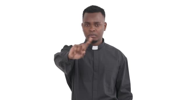 Portrait Young Black Priest Raising Forefinger Mp4Ing Side Side Gesture — Stock Video