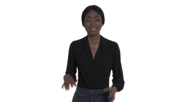 Mujer Africana Desconcertada Con Los Brazos Extendidos Duda Vacilante Emoción — Vídeos de Stock