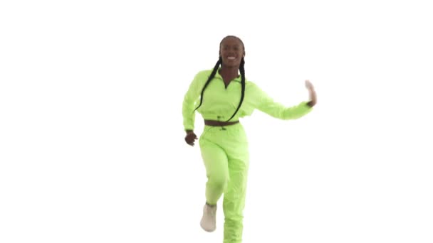 Ritratto Donna Africana Danzante Ballerino Alzando Gambe Come Correre Muovere — Video Stock