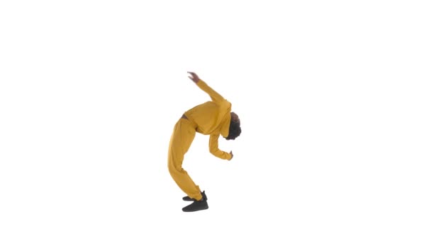Ganzes Porträt Einer Afroamerikanerin Die Freestyle Tanzt Zusätzliche Schulterflexibilität Stehende — Stockvideo