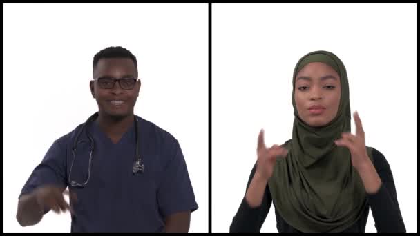 Вертикальный Коллаж Молодых Африканских Пар Показывает Знак Мира Победы Концепция — стоковое видео
