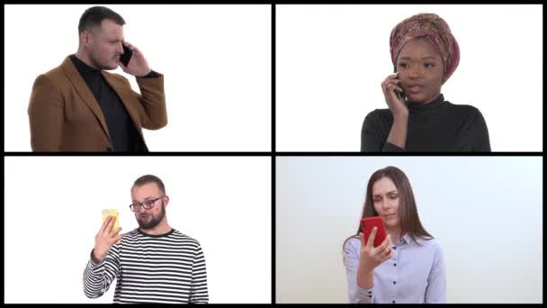 四个带着智能手机的迷人的千年人的大学生活 高科技概念 在白色背景下孤立无援 — 图库视频影像