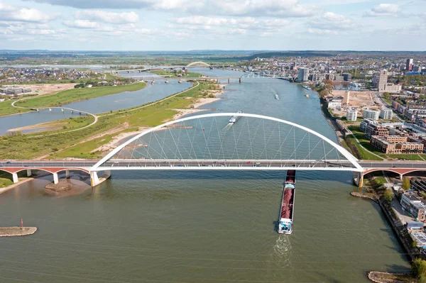 Flyg Från Bron Oversteek Vid Floden Waal Nära Nijmegen Nederländerna — Stockfoto