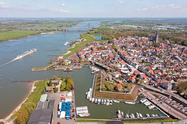 Flyg Från Staden Zaltbommel Med Martin Kyrkan Nederländerna — Stockfoto