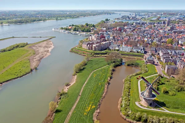 Flyg Från Den Historiska Staden Gorinchem Vid Floden Merwede Nederländerna — Stockfoto