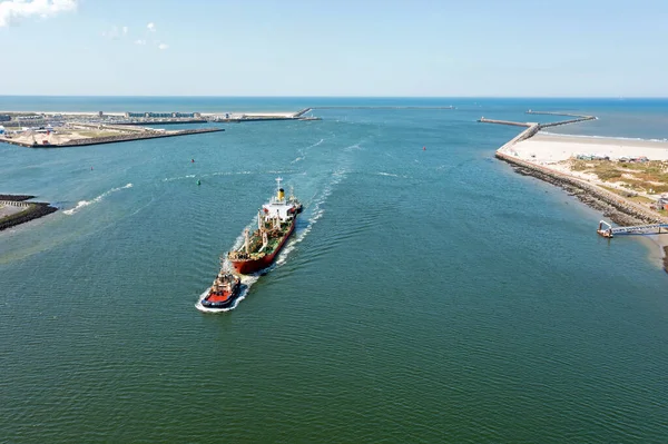 Aerial Tugboat Tanker Arriving Harbor Ijmuiden Netherlands — Stock Photo, Image