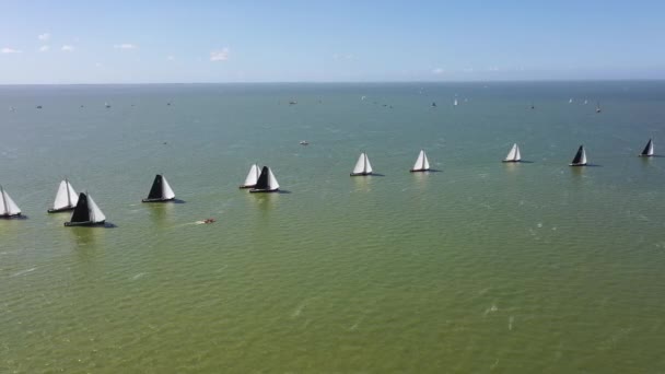 Luchtfoto Van Skutsjessilen Het Ijsselmeer Nederland — Stockvideo