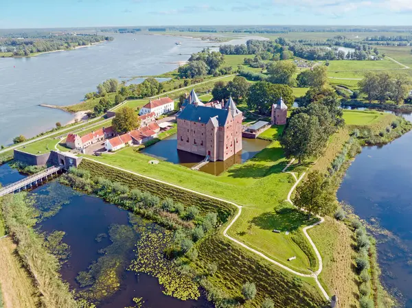 Flyg Från Slottet Loevestein Vid Floden Merwede Nederländerna — Stockfoto