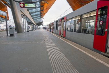 Hollanda, Amsterdam 'daki Bijlmer İstasyonu