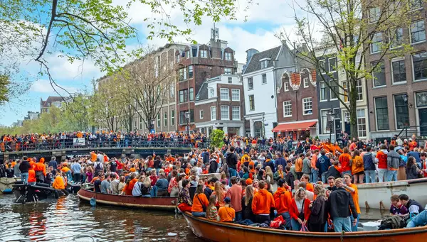 Ámsterdam Países Bajos Abril 2024 Los Holandeses Celebran Domingo Los Imágenes de stock libres de derechos