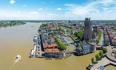Hollanda 'nın Dordrecht kentindeki hava manzarası.
