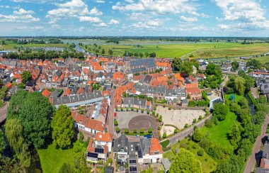 Hollanda 'daki Zwolle yakınlarındaki tarihi şehir Hatem' den gelen hava aracı.