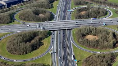 Hollanda Avrupa 'daki Veluwe' de A28 karayolunda Ecoduct Hulshorst.