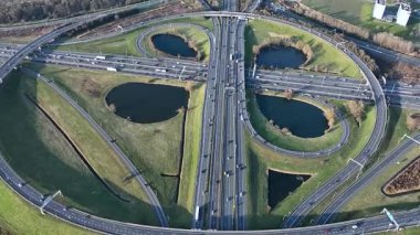 Hollanda 'nın Utrecht yakınlarındaki Oudenrijn adlı en eski kavşağından.
