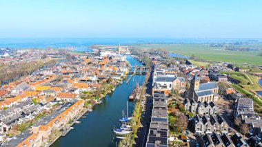 Hollanda 'daki geleneksel Muiden kasabasından gelen hava aracı.
