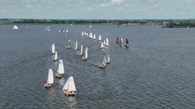 Hollanda 'da Heegermeer' de Amiral 'den kalkan hava aracı.