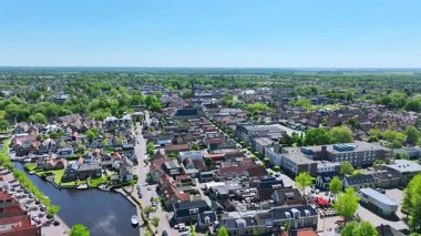 Hollanda, Friesland 'daki Joure şehrinden havadan.