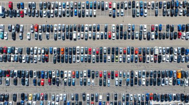 Otoparktan havadan çekilmiş.