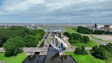 Hollanda 'daki Farmsum' daki deniz yalıtımından gelen hava zamanlaması.