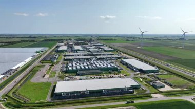 Hollanda 'daki bir veri merkezinden gelen hava, büyük teknoloji, bulut verisi, bilgisayar merkezi, Middenmeer,.