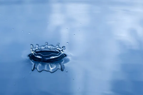 Голубая Капля Воды Жидкая Голубая Вода Капли Рябь Фон — стоковое фото