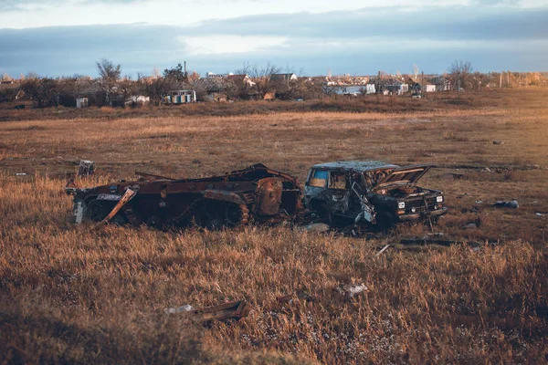 Wrecked Shelled Tank Ukrainian Field — Stockfoto