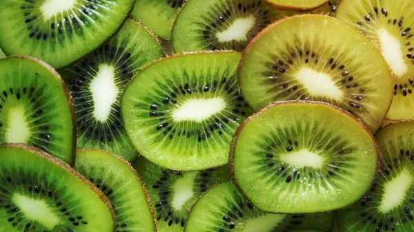Food desktop wallpaper background, fresh slices of kiwi