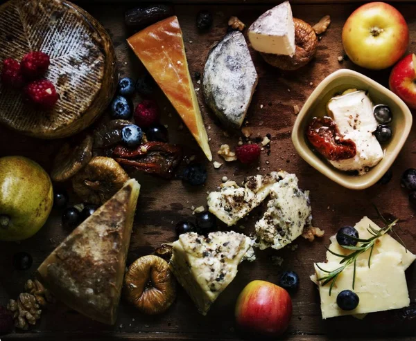 Peynir Tabağı Yemek Tarifi Fikri — Stok fotoğraf