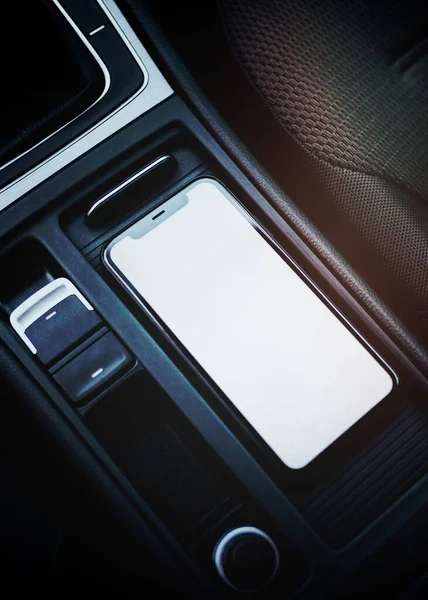 Telefon Fehér Képernyővel Egy Vezető Nélküli Autó Autóipari Technológia — Stock Fotó